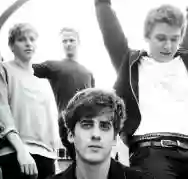 Immagine di Circa Waves