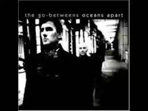 Cover di Oceans Apart